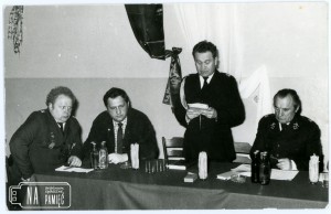 Koniec lat 80. Zebranie walne OSP Radwanice, od lewej: Hieronim Skrzypczak, Zenon Jurdeczka, Andrzej Adamek, Edward Niedzielski